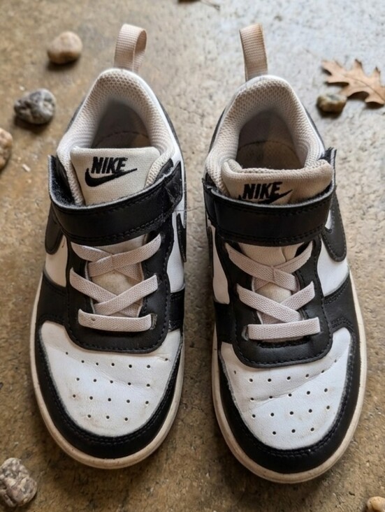 Nike Other - Nike Kids Size 9 Black and White Low-Top Sneakers with Hook-and-Loop Strap